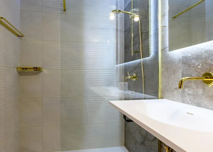 Nadmorska Dolina 1 *